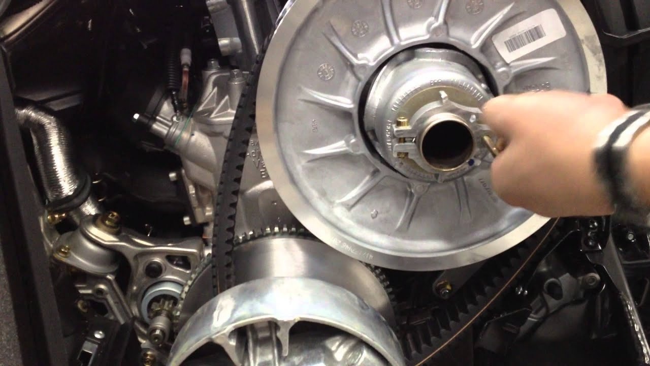 Замена ремня на снегоходе BRP