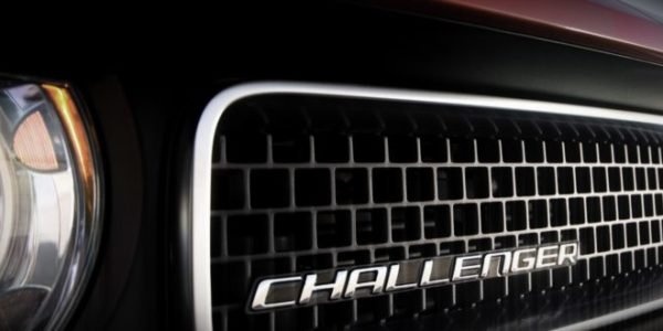 легковой автомобиль 77